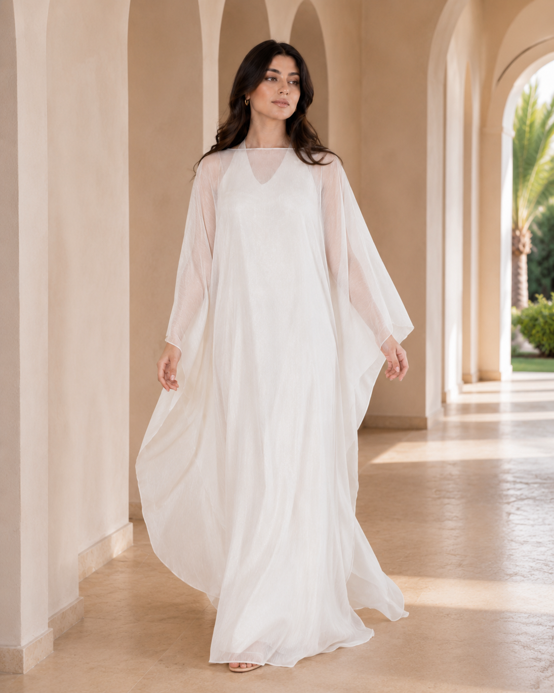 Shimmer kaftan white